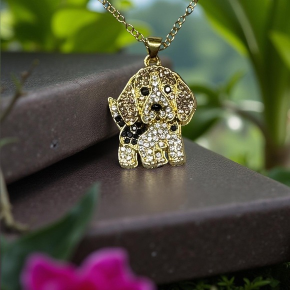 Beagle sparkling pendant gold color finish 19” chain - Picture 5 of 5